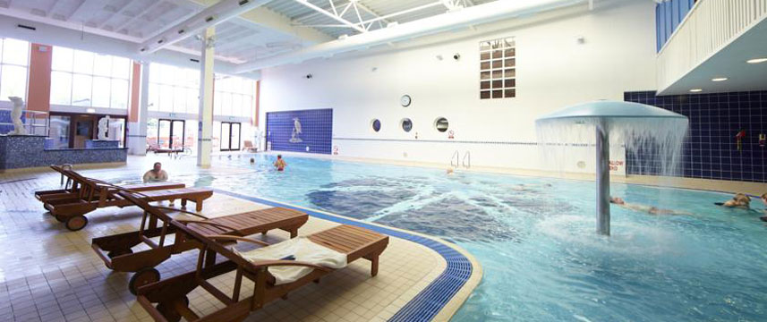 De Vere Heron`s Reach Inside Pool De Vere Heron`s Reach Inside Pool